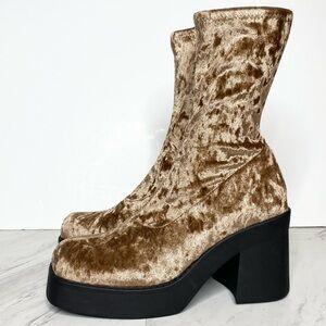 Steve Madden Klayton Velvet Square Toe Heeled Boot 8M